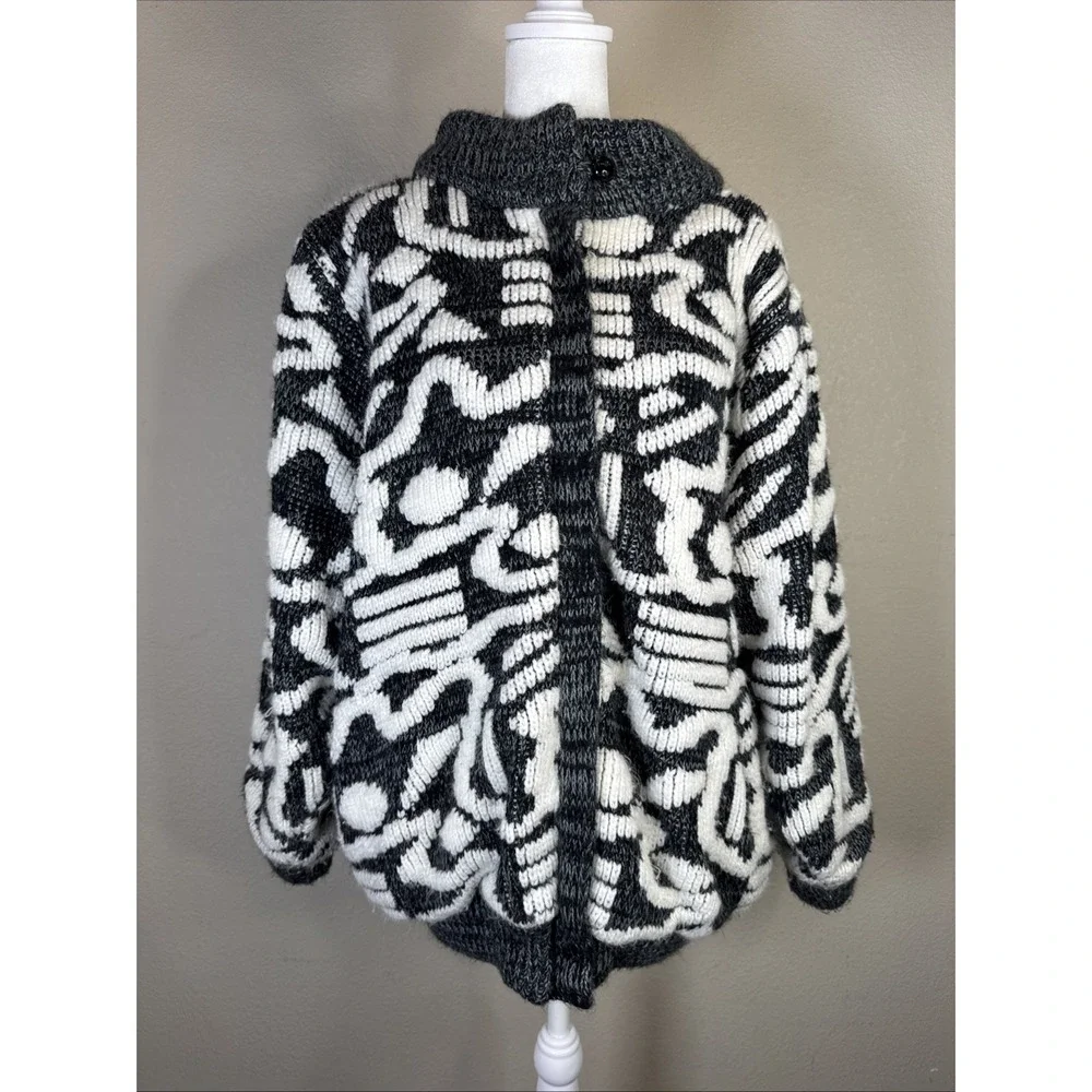 CSL Sweater Jacket‎ L Vintage Black Gray Textured 3d  80s 90s Ski Heavy Abstract